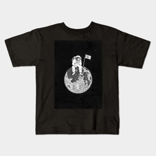 I need my space Kids T-Shirt by Dawaly